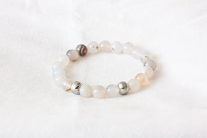 White moss agate charm bracelet - stainless steel connector
