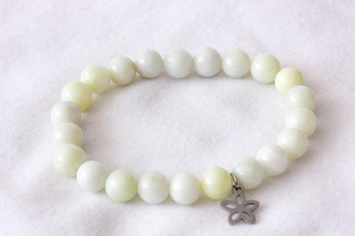 Ivory jade charm bracelet - flower