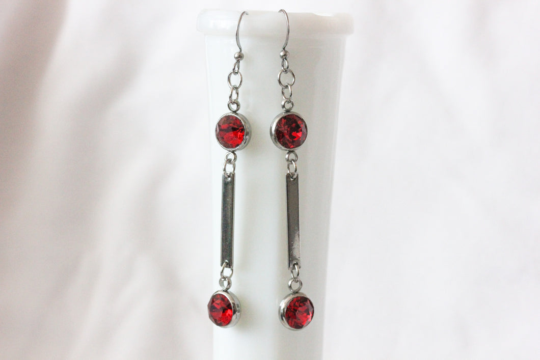 Stainless steel dangle earrings - red