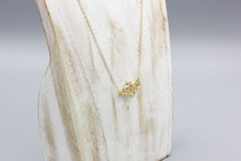 Load image into Gallery viewer, Celtic knot style 18k gold necklace