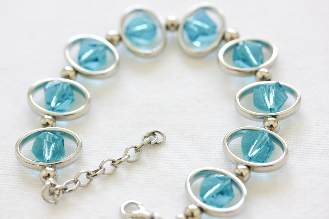 Oval silver frame bracelet-turquoise blue