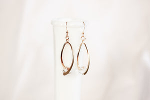Ribbon twist earrings - gold with clear crystals
