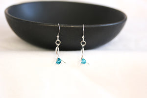 Mini ribbon twist earrings - silver with turquoise blue crystals