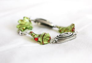 Twisted leaf bracelet